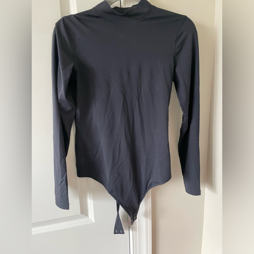 Abercrombie and Fitch long sleeve Black Bodysuit size medium